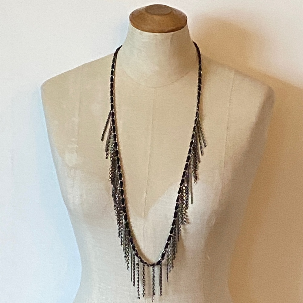 American Eagle Outfitters Black and fringe chain Necklace